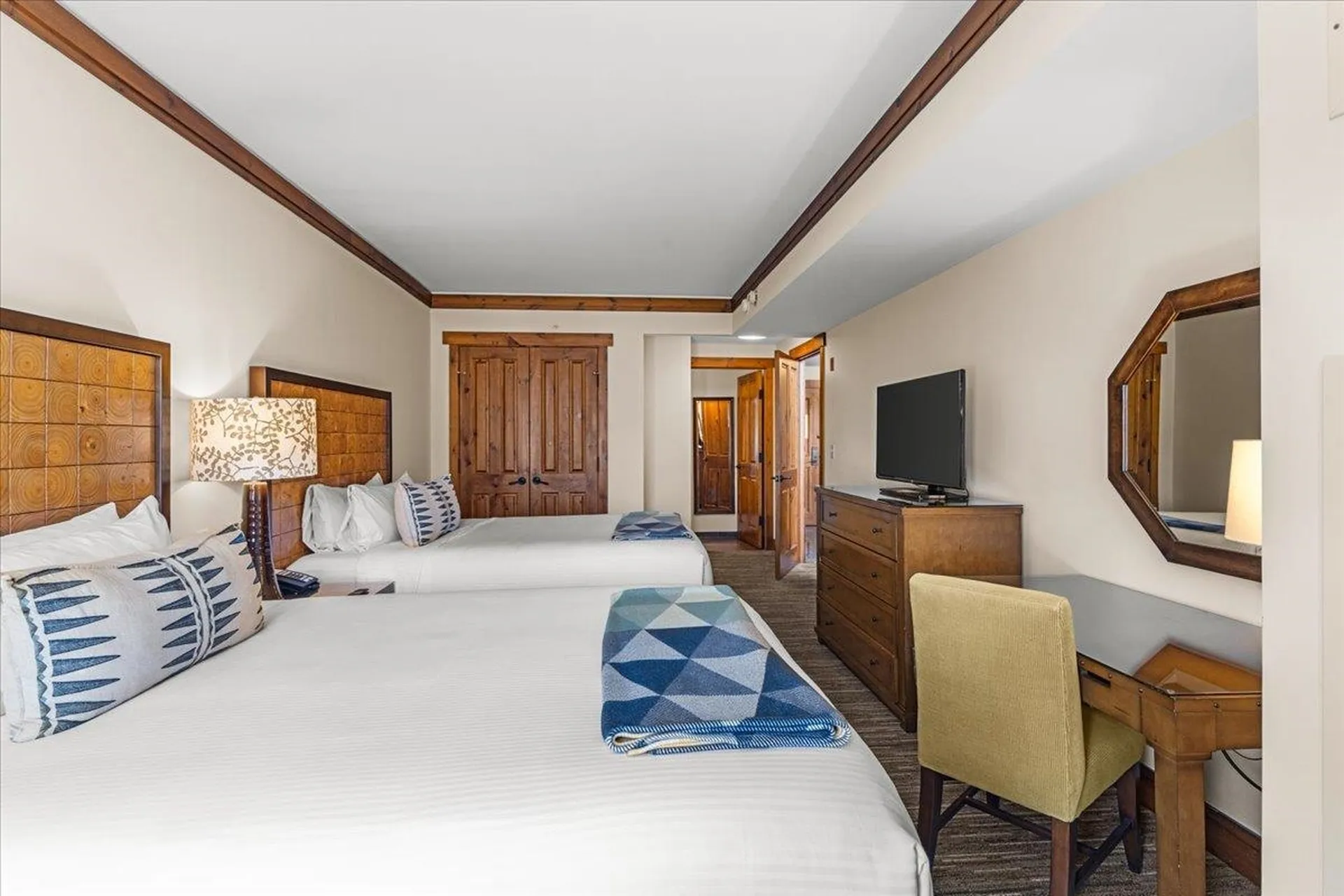 7412 Mountain Road Stowe VT 05672