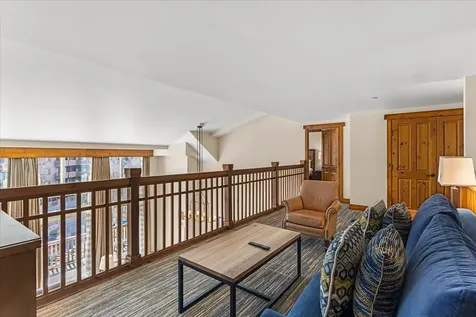 7412 Mountain Road Stowe VT 05672