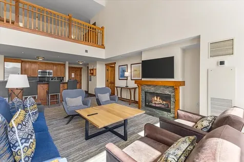 7412 Mountain Road Stowe VT 05672
