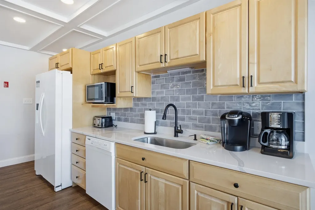 61 Crescent Drive Barnstead NH 03225