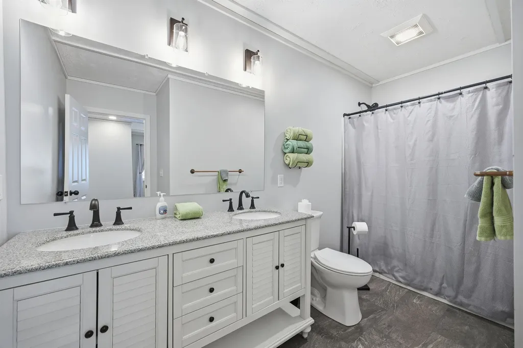 61 Crescent Drive Barnstead NH 03225