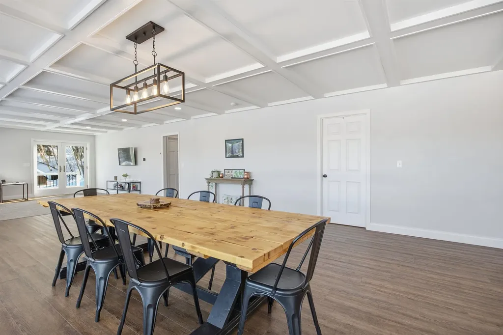 61 Crescent Drive Barnstead NH 03225