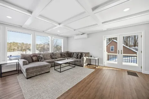 61 Crescent Drive Barnstead NH 03225