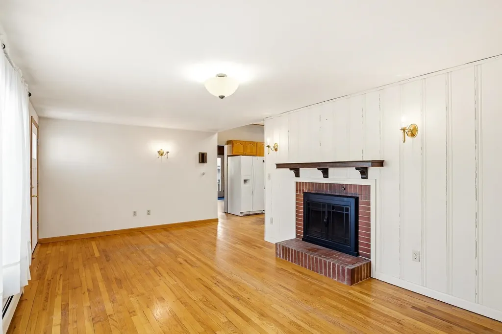 11 Lamson Lane Hampton NH 03842