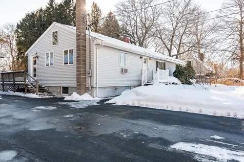 11 Lamson Lane Hampton NH 03842