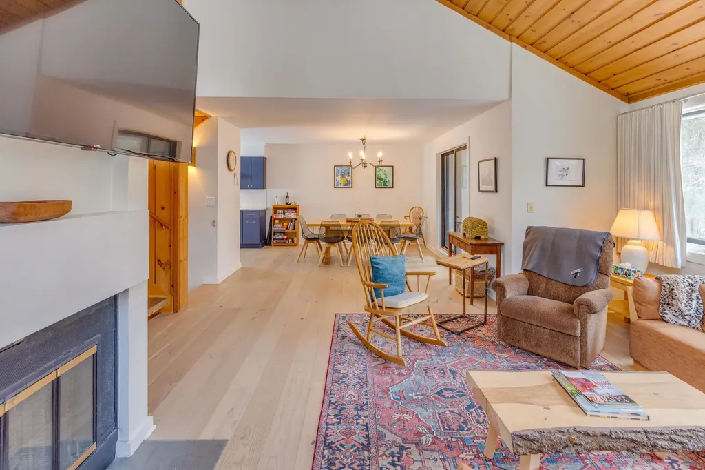 81 Clearbrook Road Lincoln NH 03251