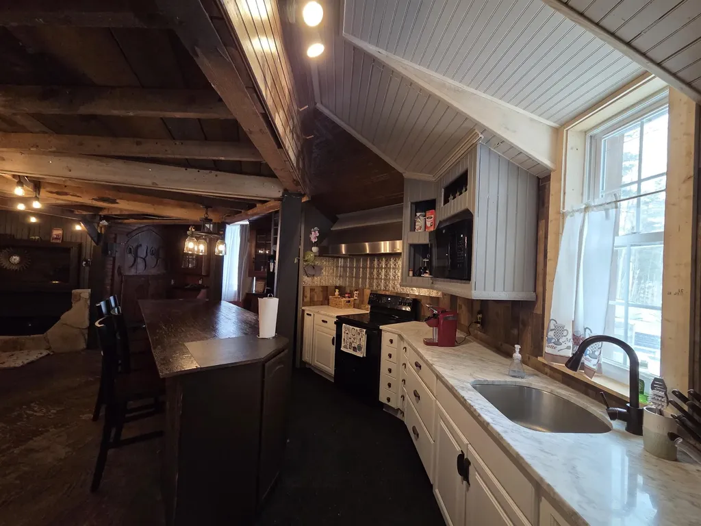 13 Kilton Road Canaan NH 03741