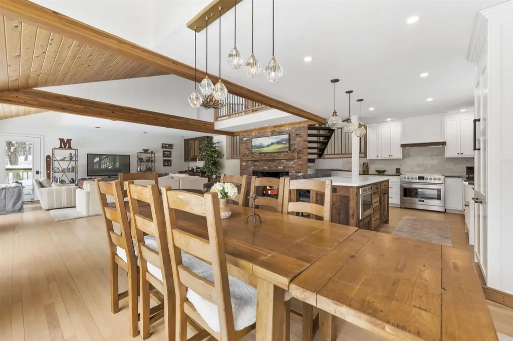 147 High Meadow Road Winhall VT 05340