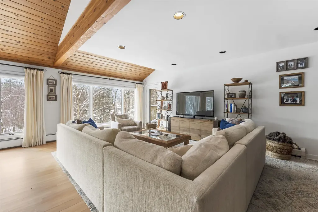 147 High Meadow Road Winhall VT 05340