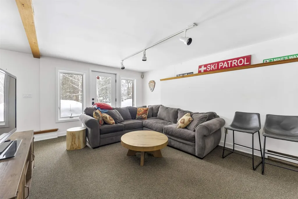 147 High Meadow Road Winhall VT 05340