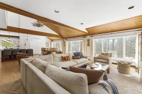 147 High Meadow Road Winhall VT 05340
