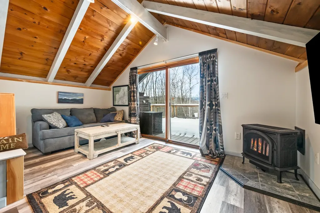 31 Juniper Way Jackson NH 03846