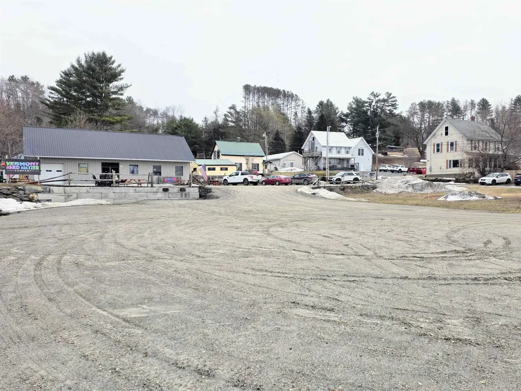 216 Broad Street Lyndon VT 05851