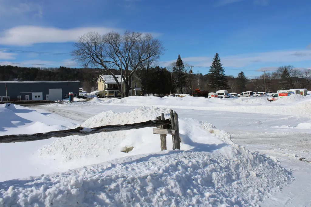 216 Broad Street Lyndon VT 05851