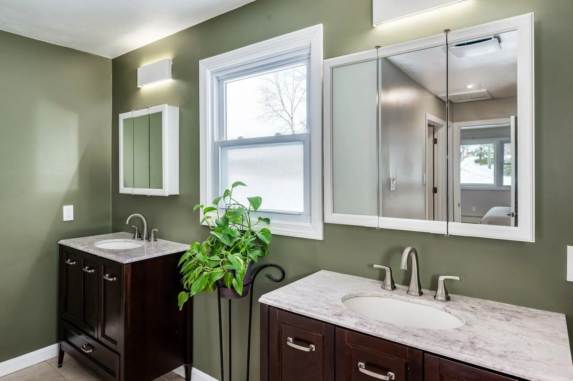 139 Michigan Avenue Manchester NH 03104