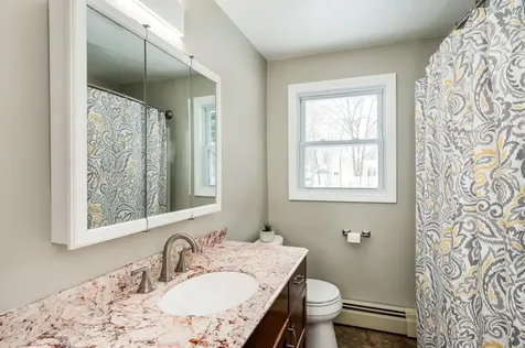 139 Michigan Avenue Manchester NH 03104