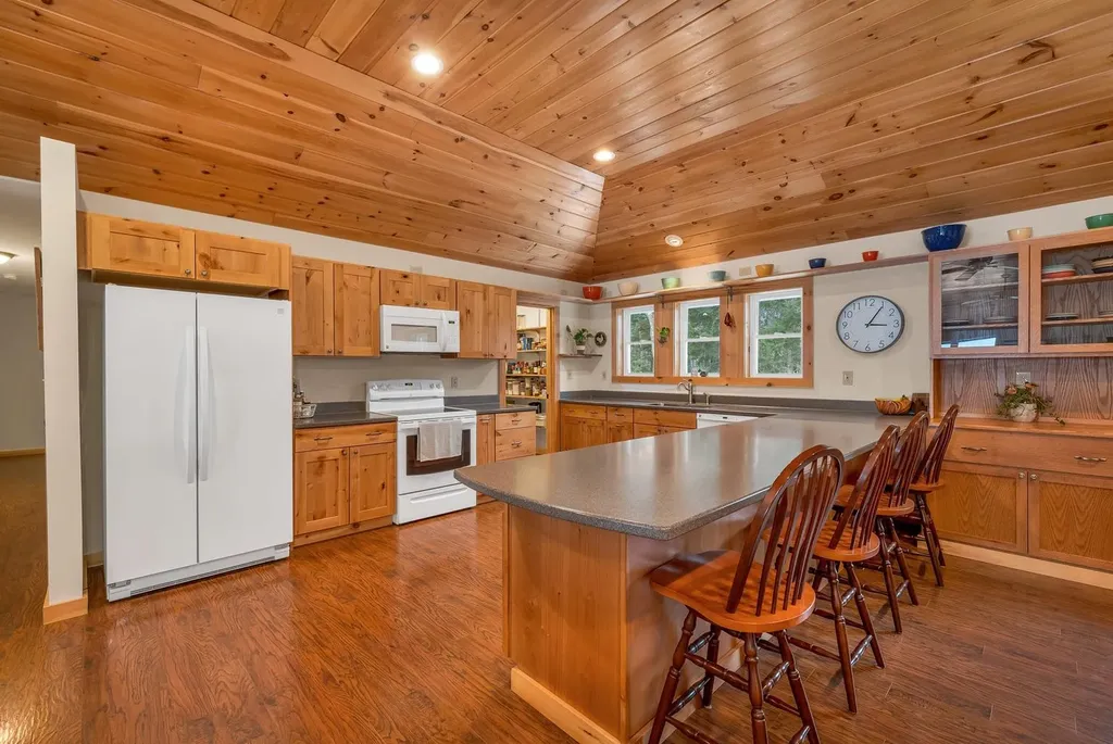 50 Banjo Drive Thornton NH 03285