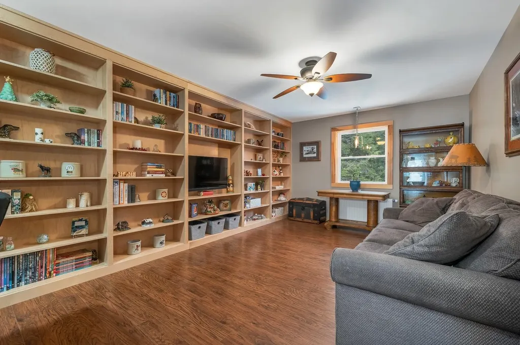 50 Banjo Drive Thornton NH 03285