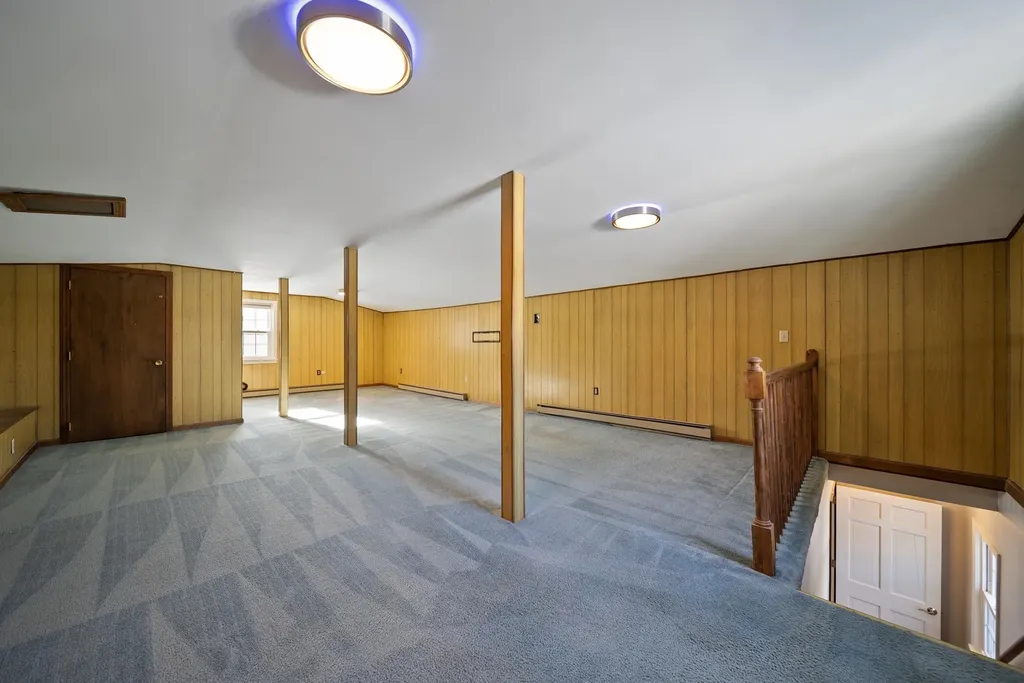 26 Devonshire Lane Londonderry NH 03053