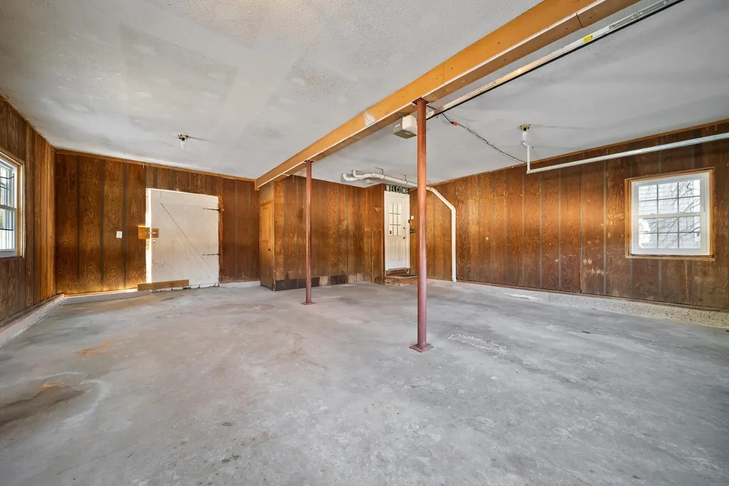 26 Devonshire Lane Londonderry NH 03053