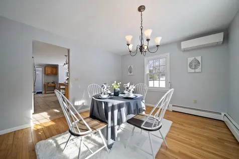 26 Devonshire Lane Londonderry NH 03053