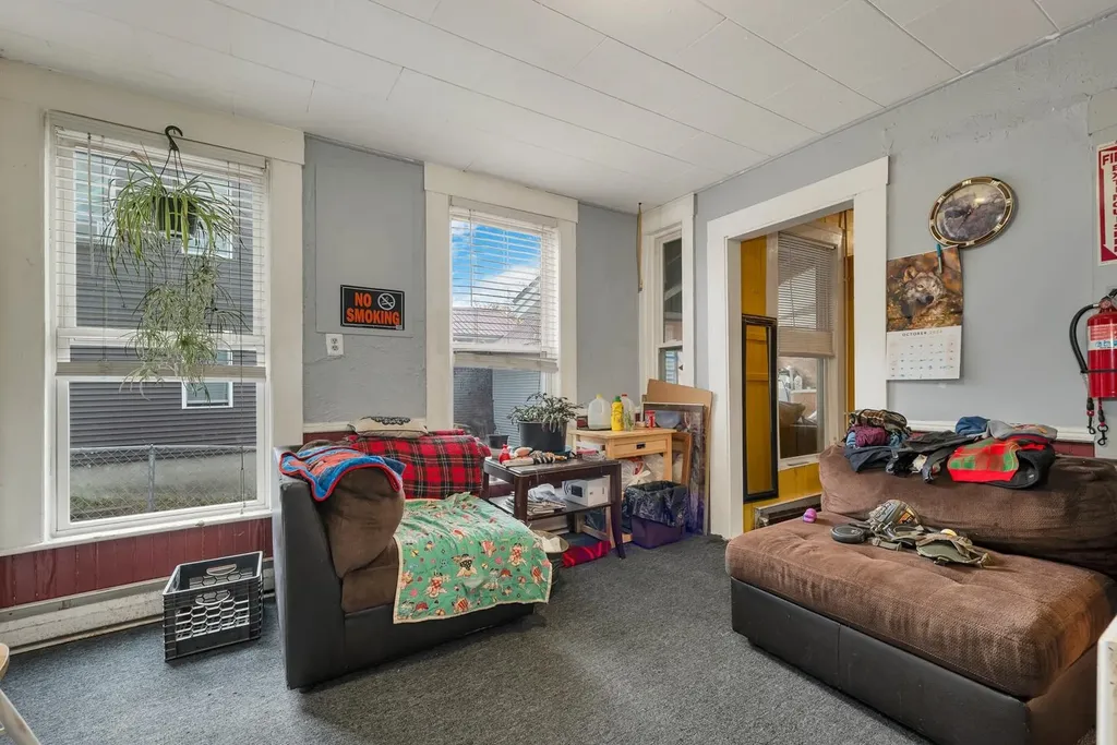 736 Union Avenue Laconia NH 03246