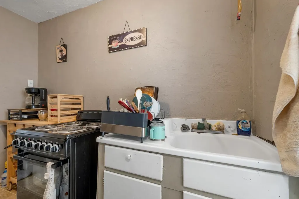 736 Union Avenue Laconia NH 03246