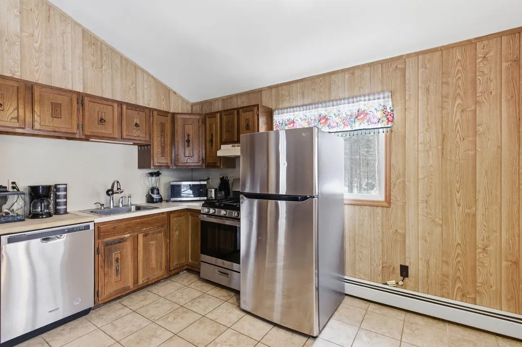 30 Deerfield Drive Haverhill NH 03785