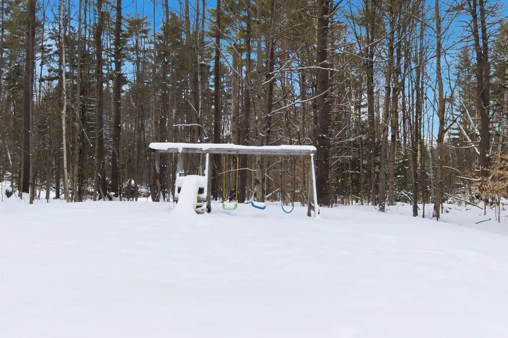 30 Deerfield Drive Haverhill NH 03785