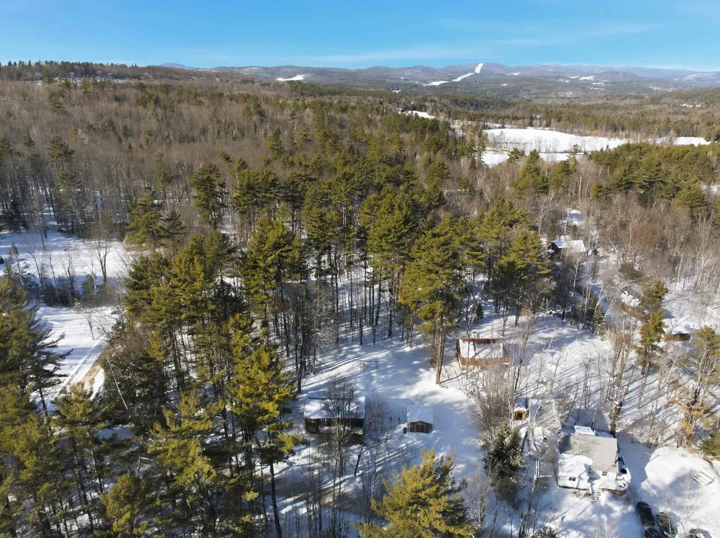 30 Deerfield Drive Haverhill NH 03785