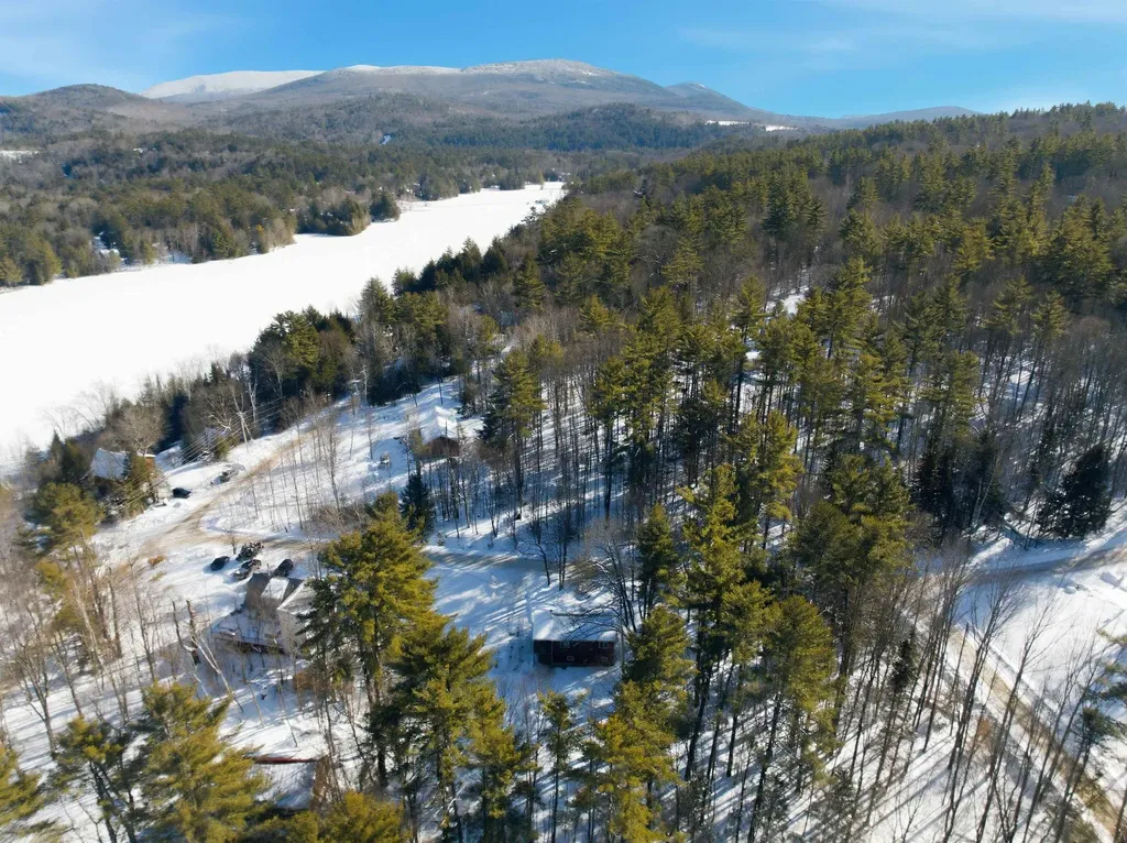 30 Deerfield Drive Haverhill NH 03785