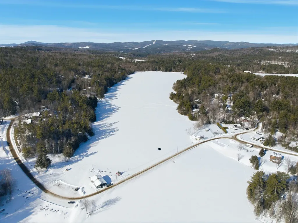 30 Deerfield Drive Haverhill NH 03785