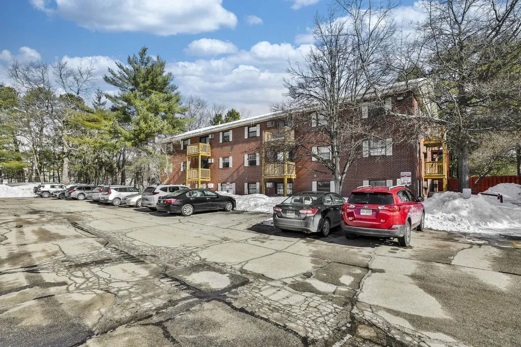 12 East Side Drive Concord NH 03301