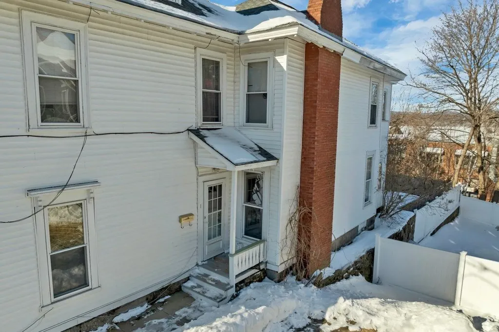 686-716 Union Avenue Laconia NH 03246