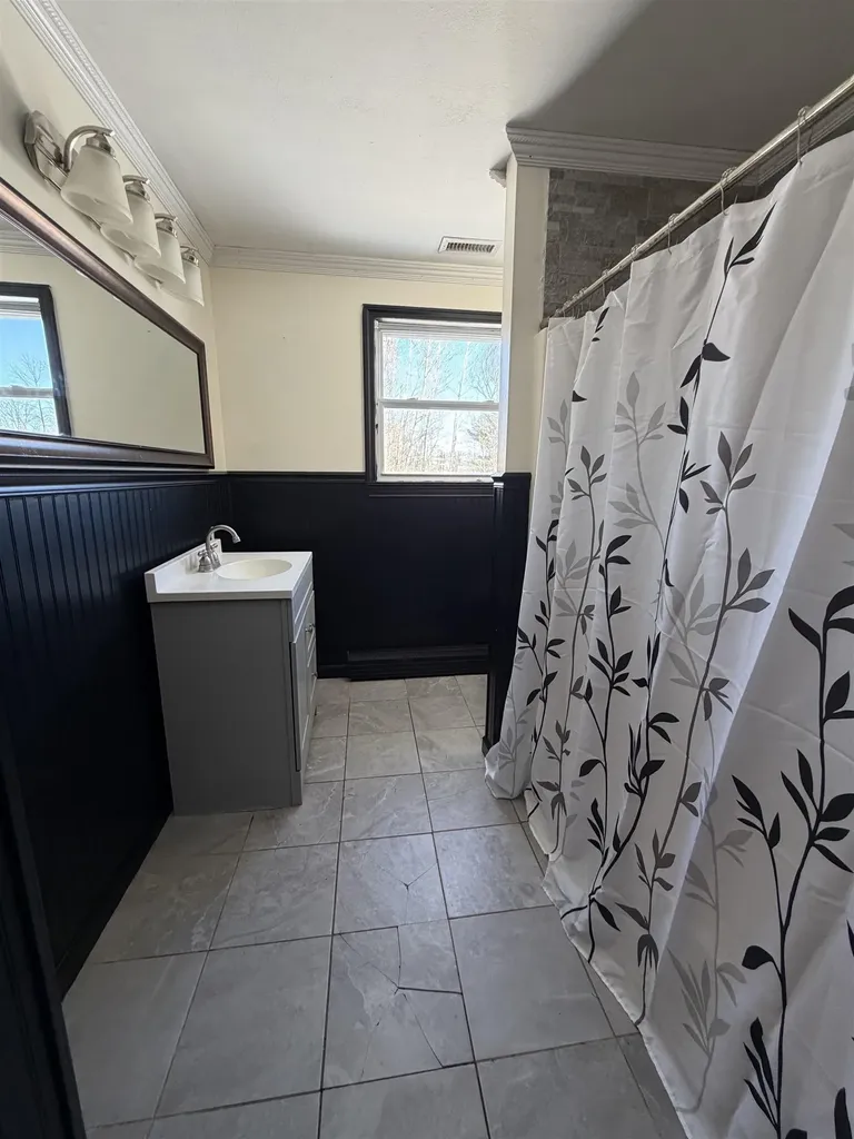 26 Ocean Road Greenland NH 03840