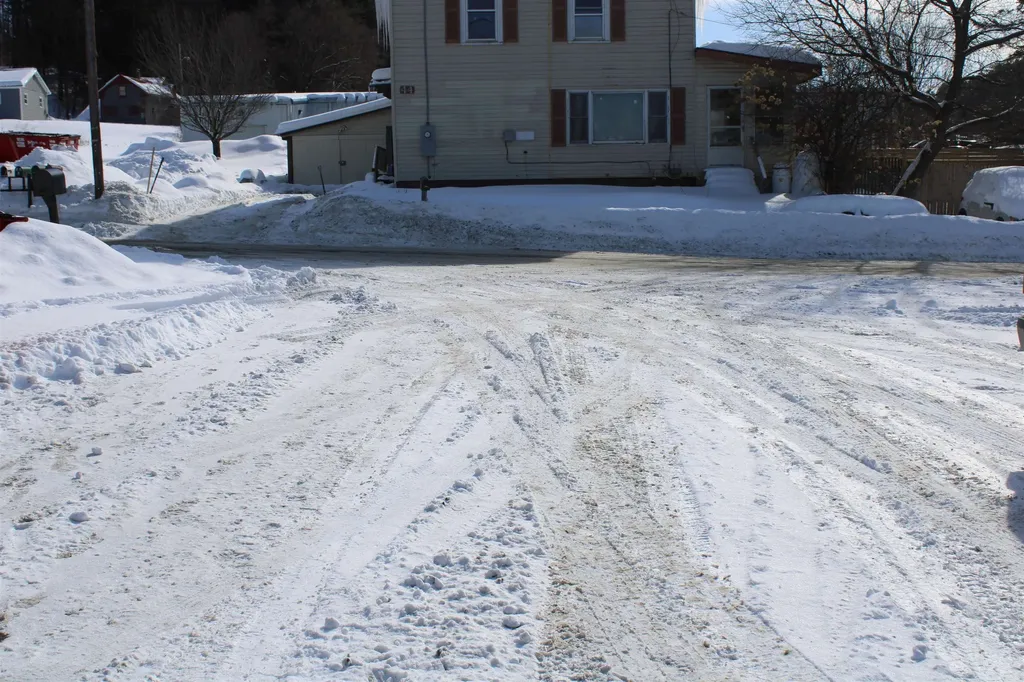 37 Pleasant Street Lyndon VT 05851