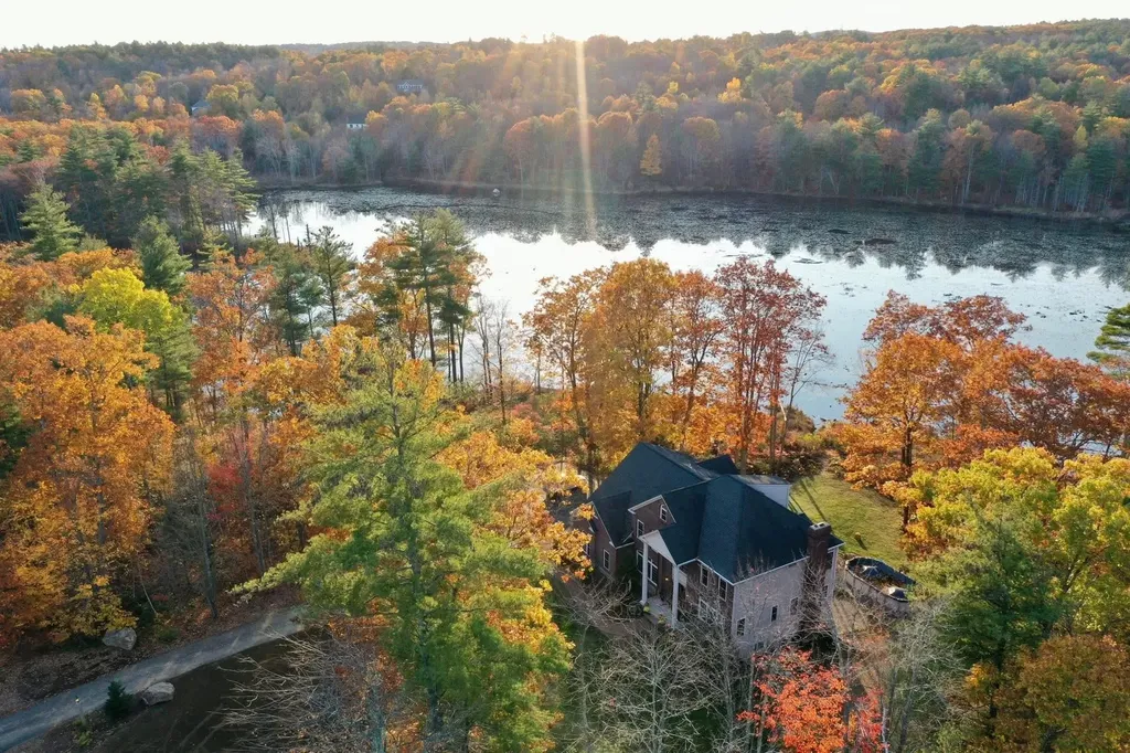 30 Mill Stone Terrace Bedford NH 03110