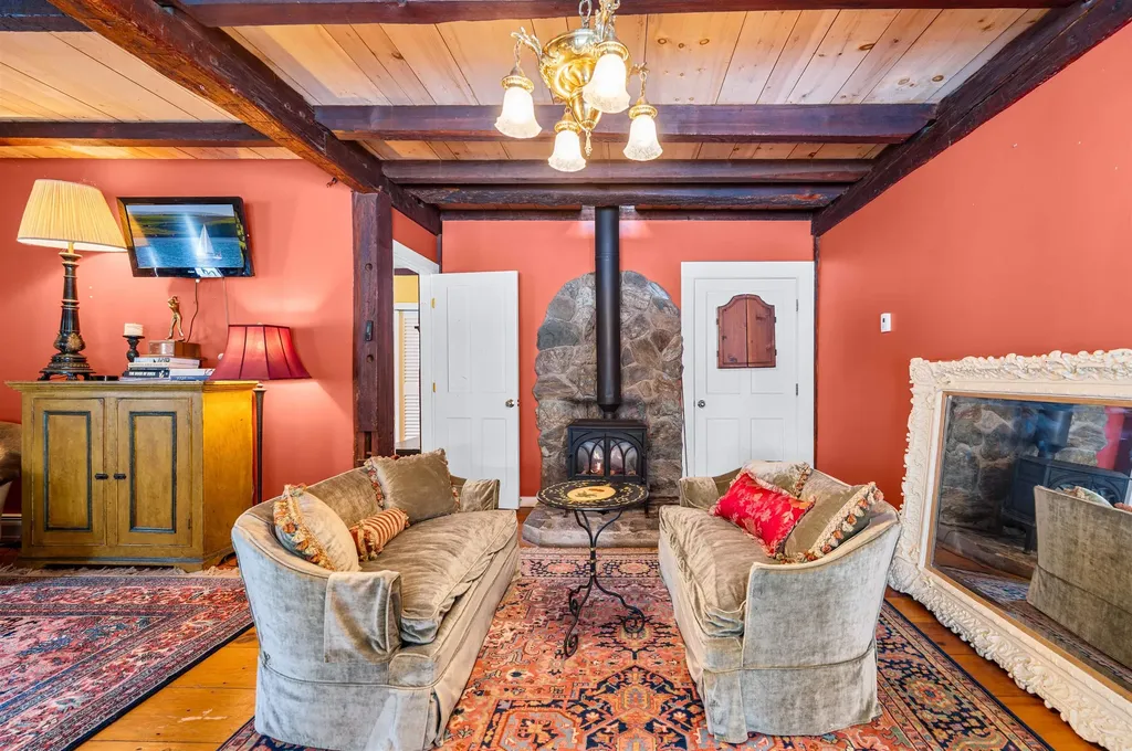 3059 Airport Road Warren VT 05674