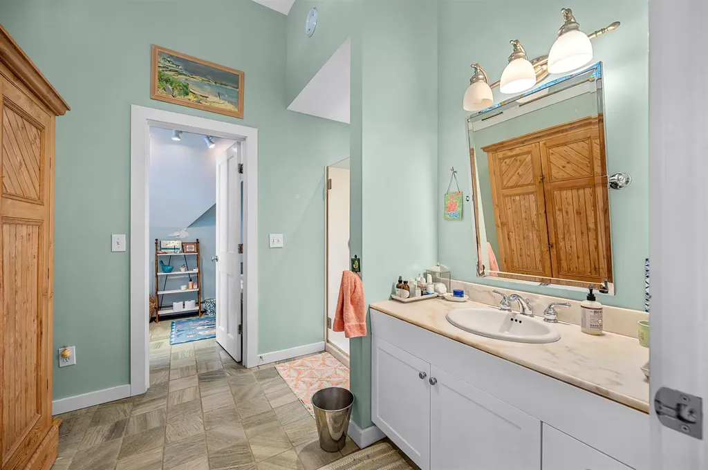 3059 Airport Road Warren VT 05674