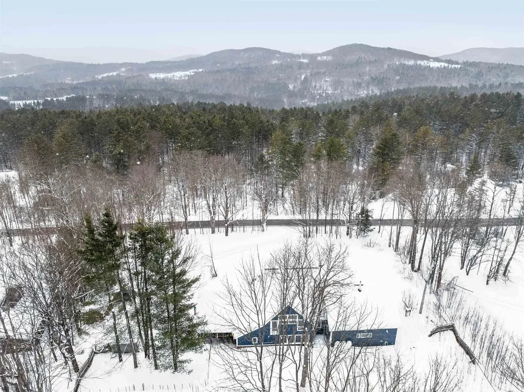3059 Airport Road Warren VT 05674
