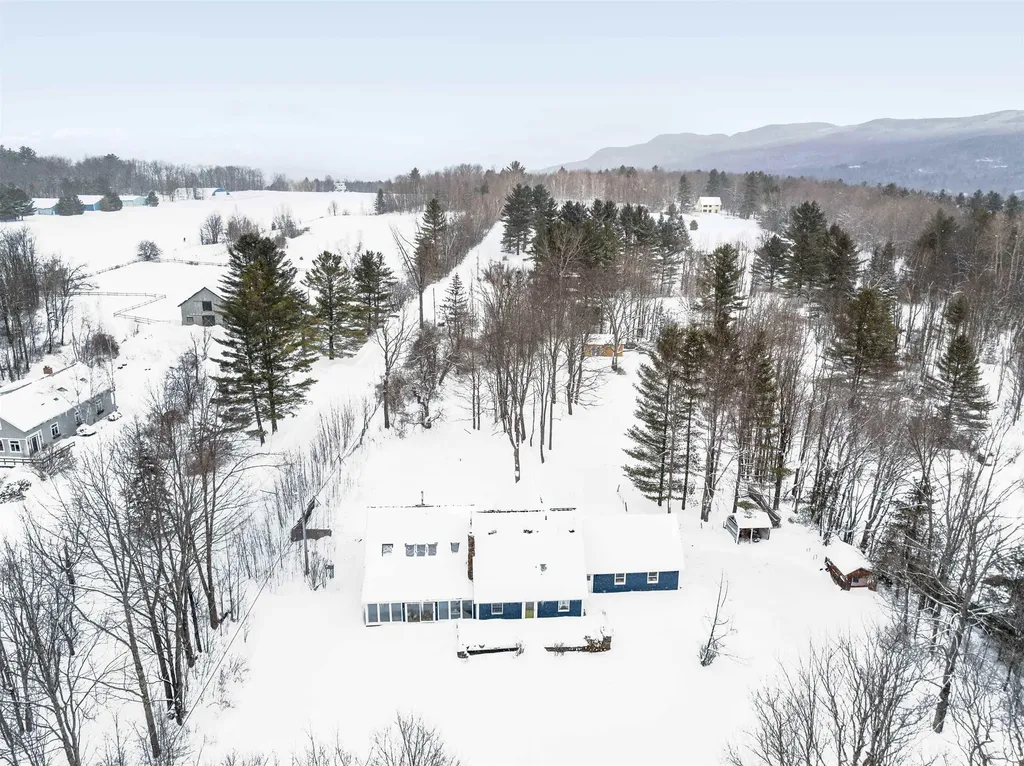 3059 Airport Road Warren VT 05674