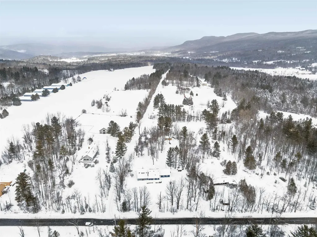 3059 Airport Road Warren VT 05674