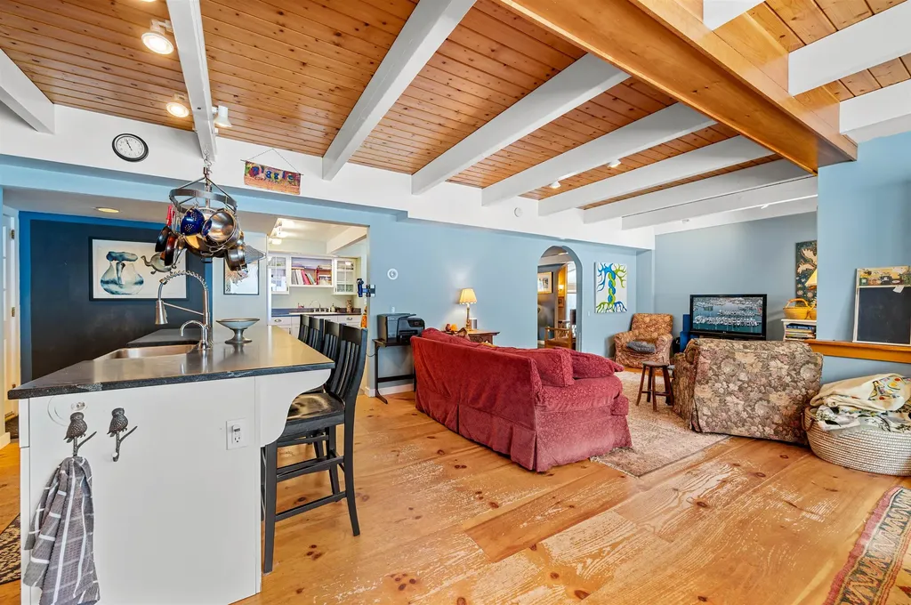 3059 Airport Road Warren VT 05674