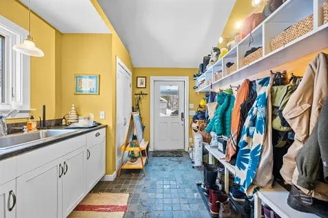 3059 Airport Road Warren VT 05674