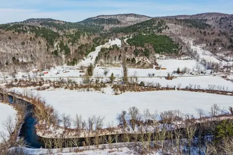 4991 Vt Route 313 Arlington VT 05250