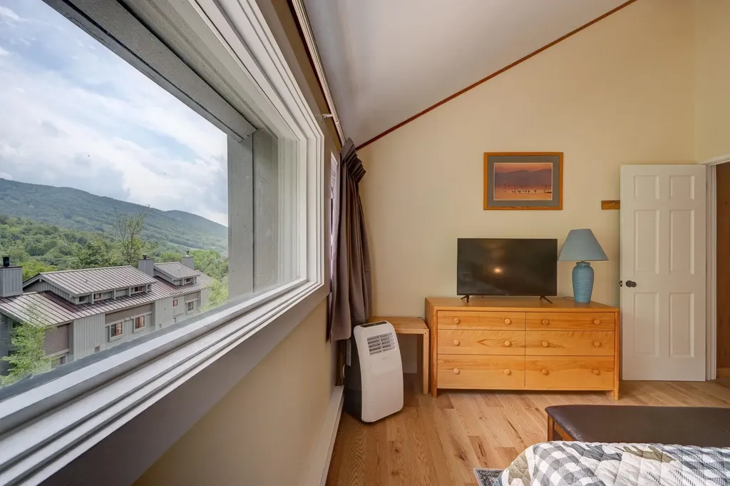 8 Granite Road Lincoln NH 03251