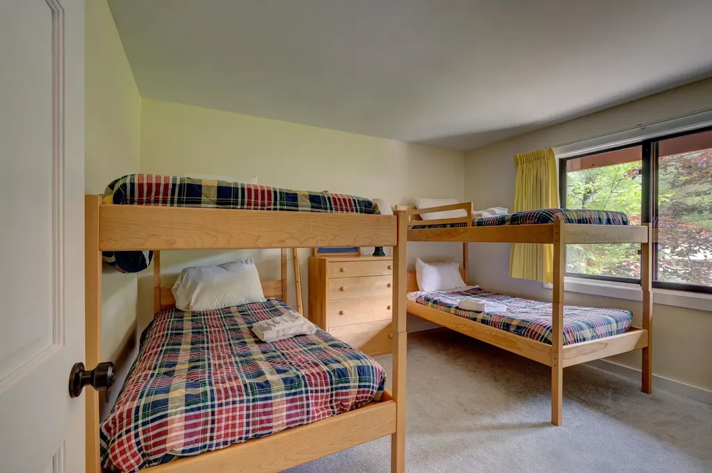 8 Granite Road Lincoln NH 03251