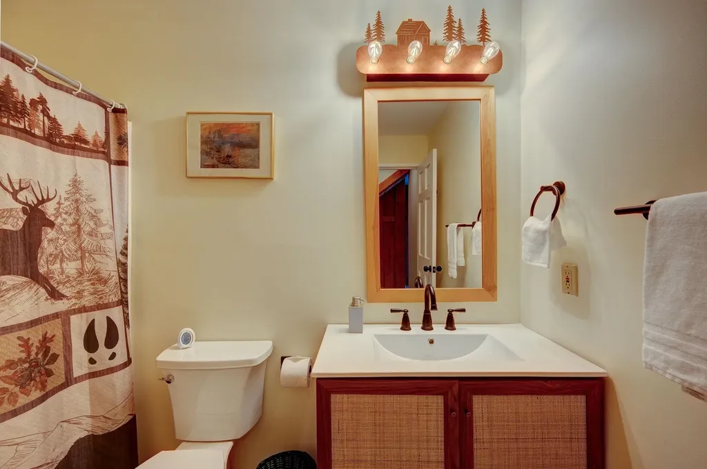 8 Granite Road Lincoln NH 03251