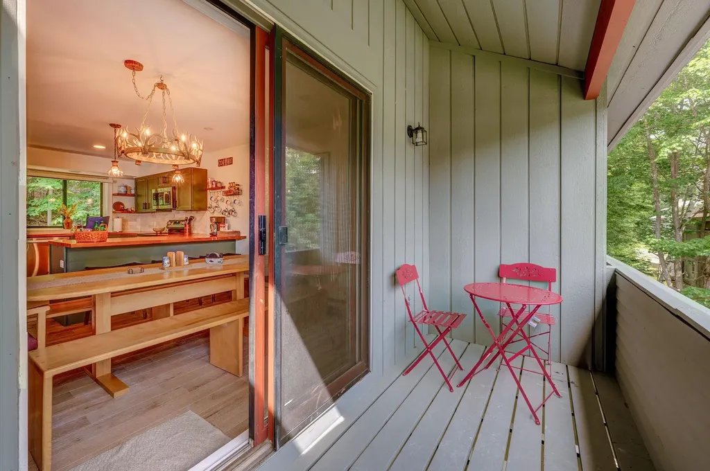 8 Granite Road Lincoln NH 03251