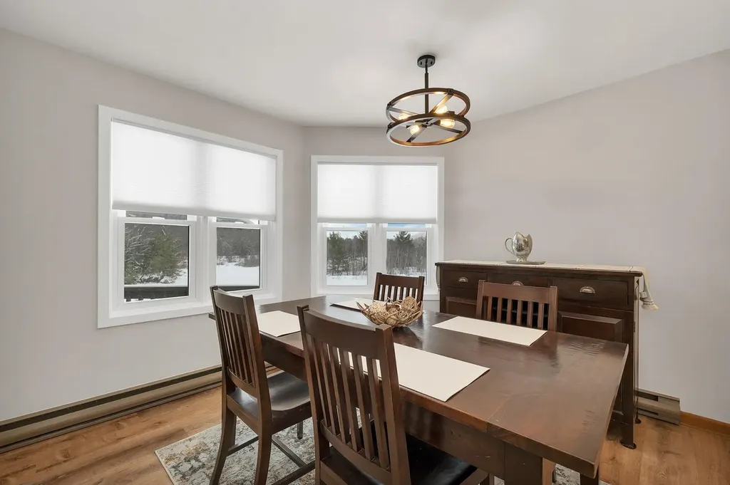 20 Crossing Drive Woodstock NH 03262